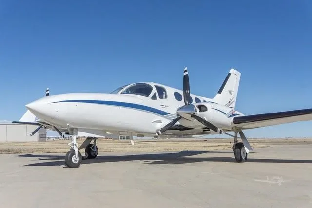 Exterior view of a 1978 CESSNA 414A, N414CN.