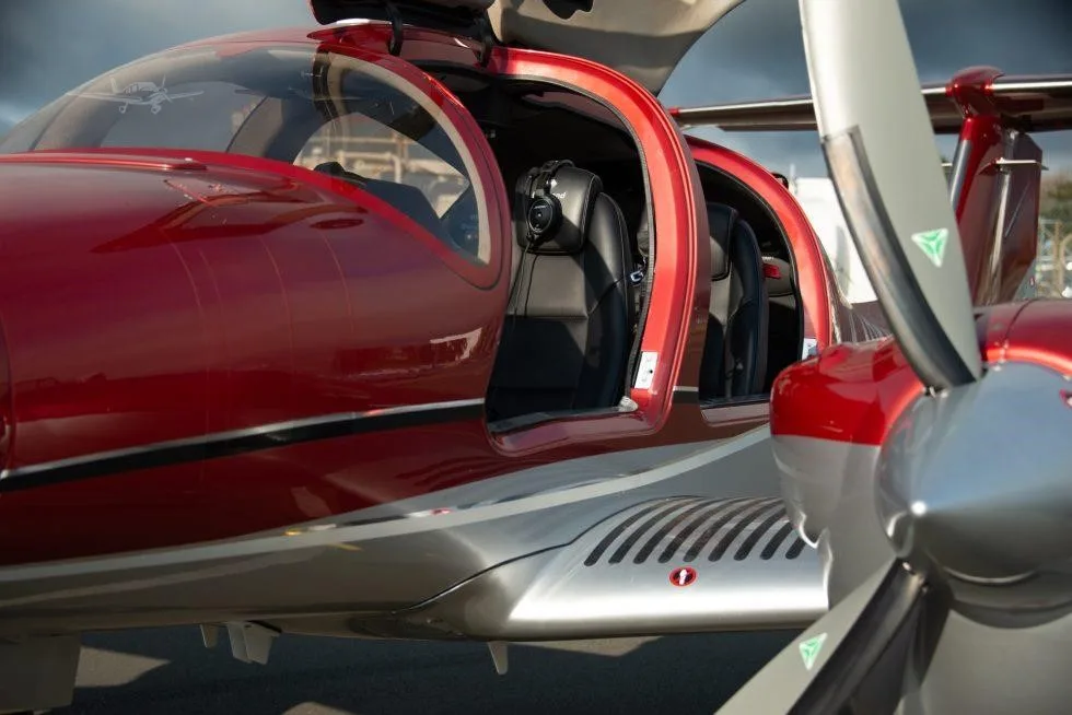 Cabin interior of a 2021 DIAMOND DA62.