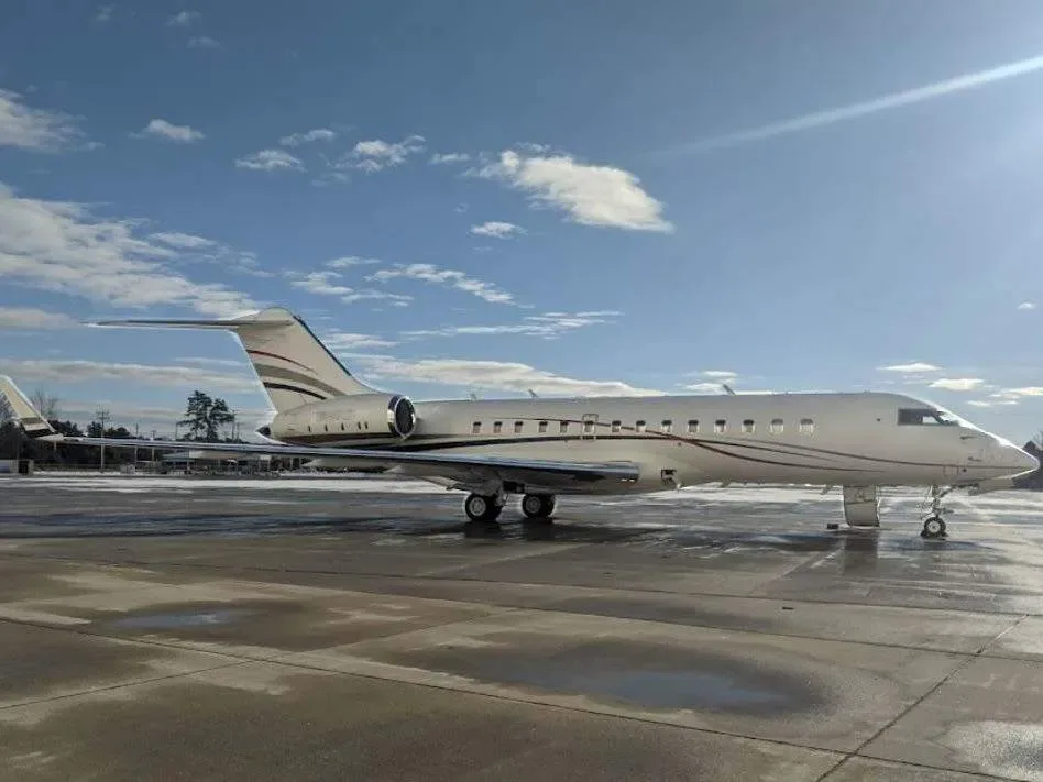 Exterior view of a Dassault Falcon 50, N505TC.