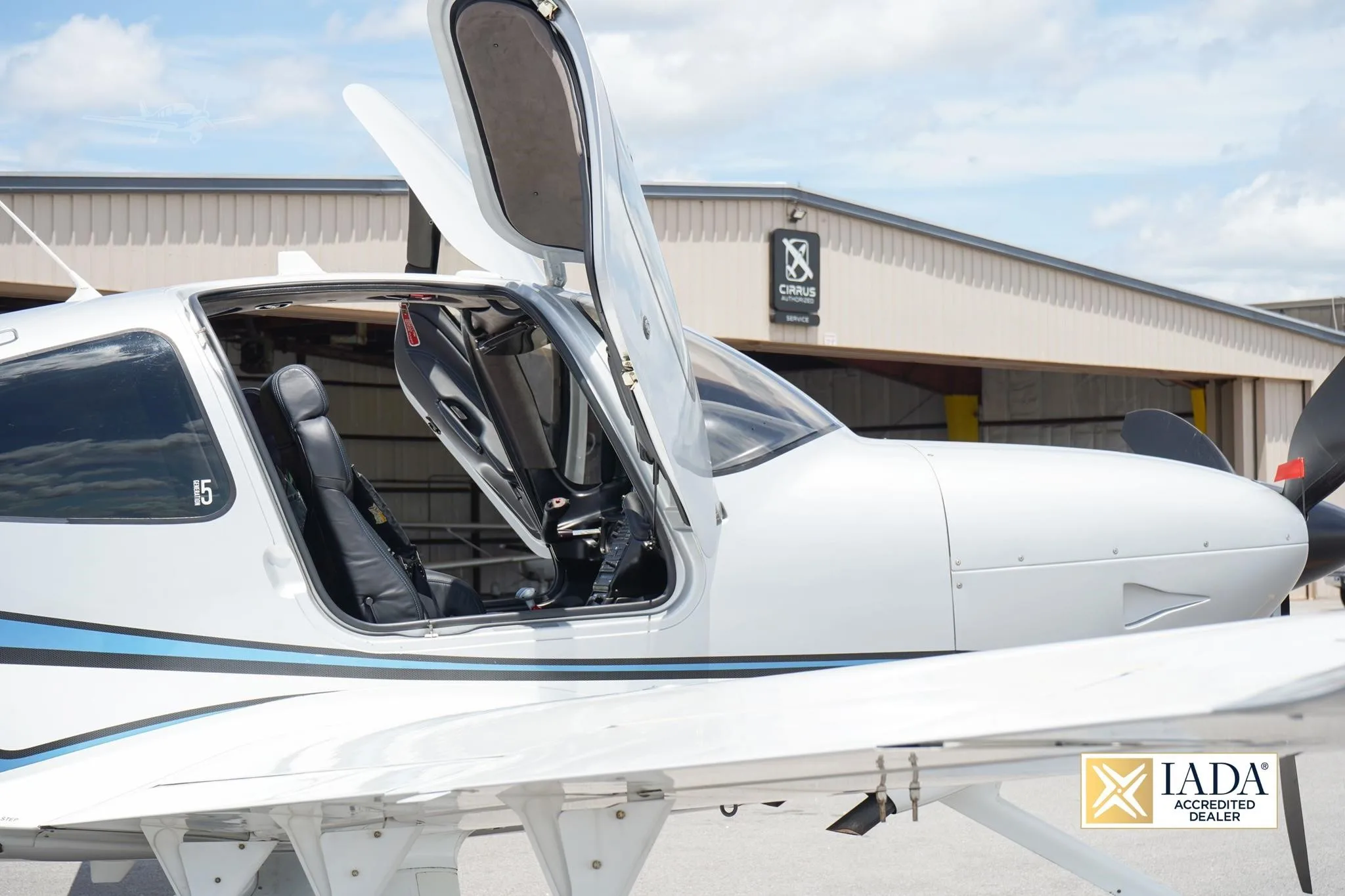 Exterior view of a 2013 CIRRUS SR22-G5 TURBO, N224CK.