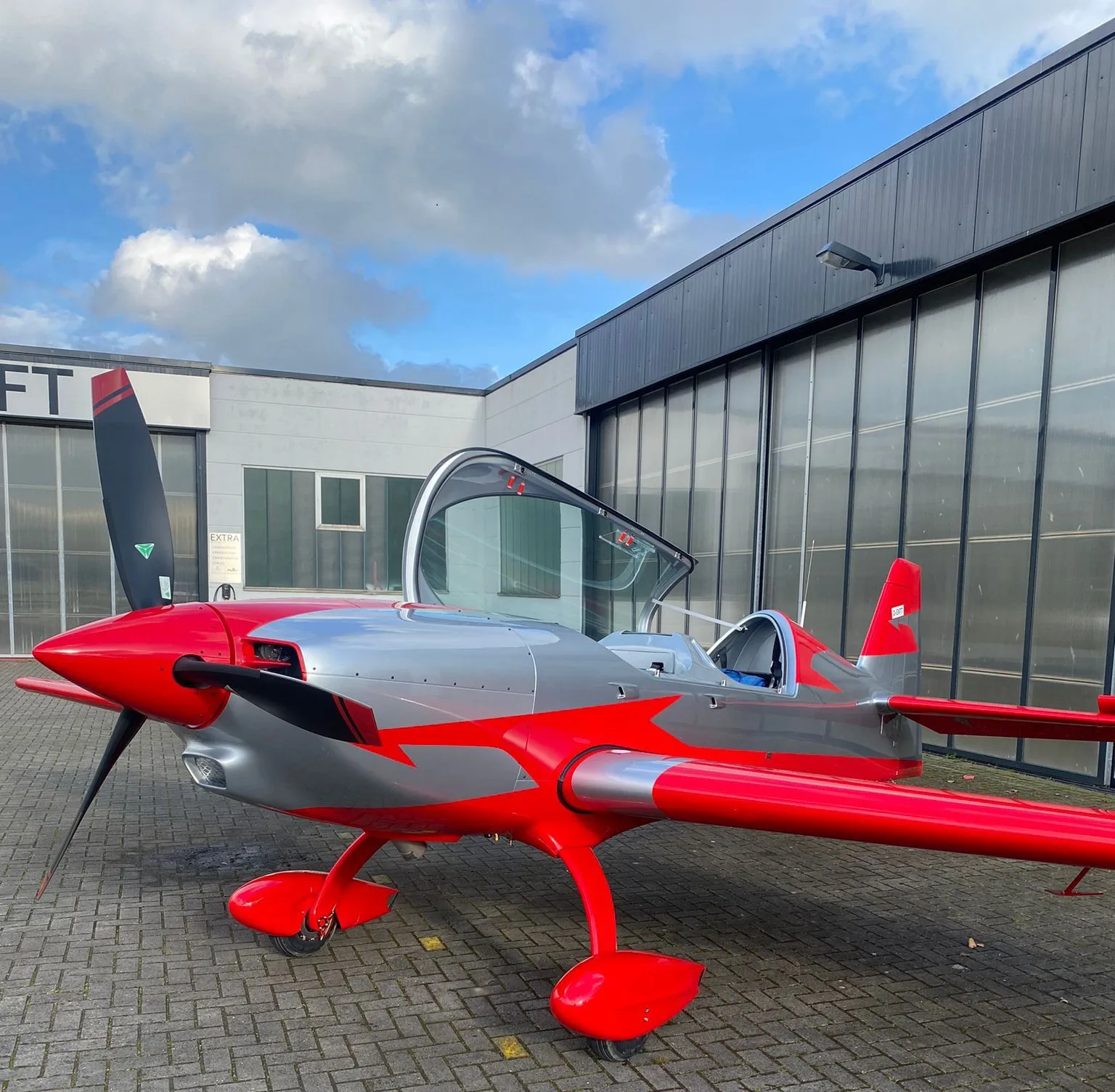 Exterior view of a 2023 Extra NG, SP-GKC.