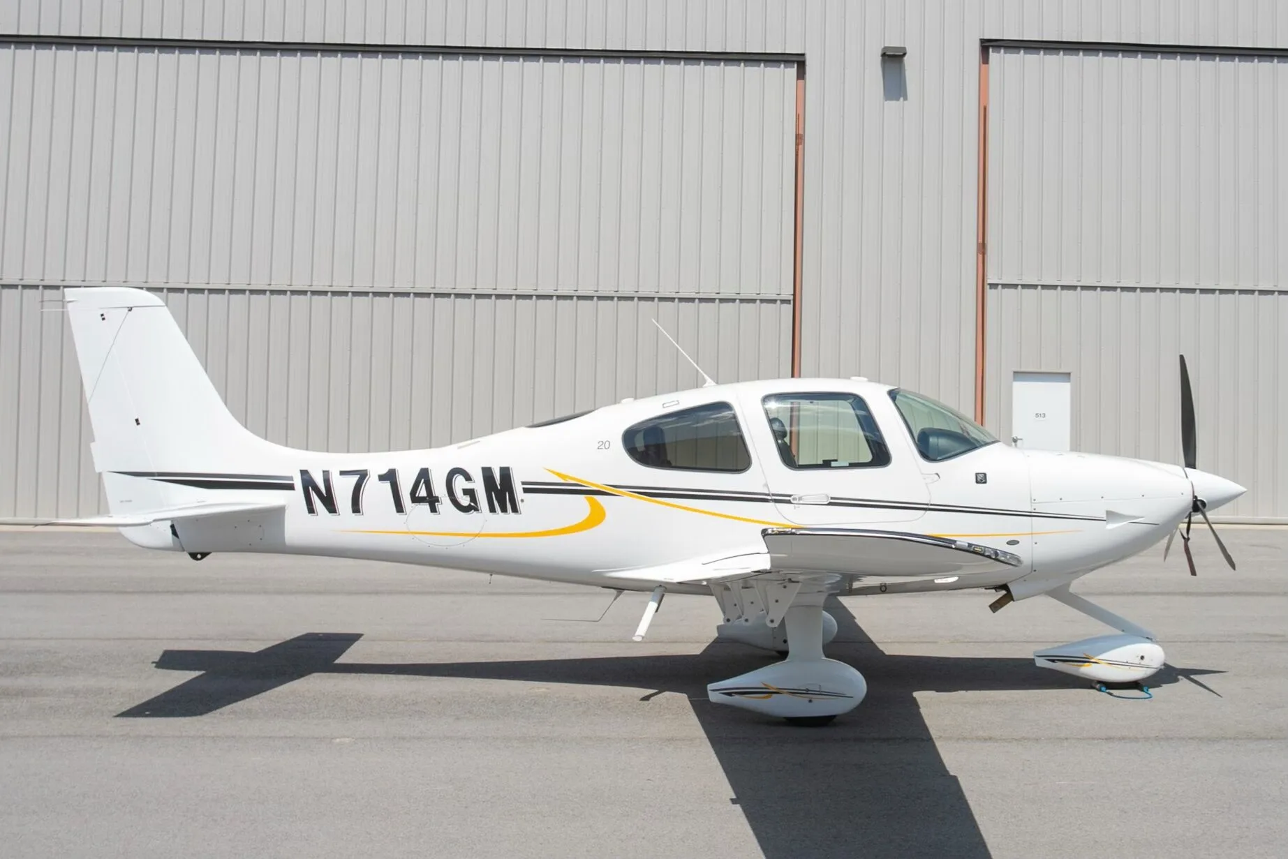 Exterior view of a 2019 Cirrus SR20 G6, N714GM.