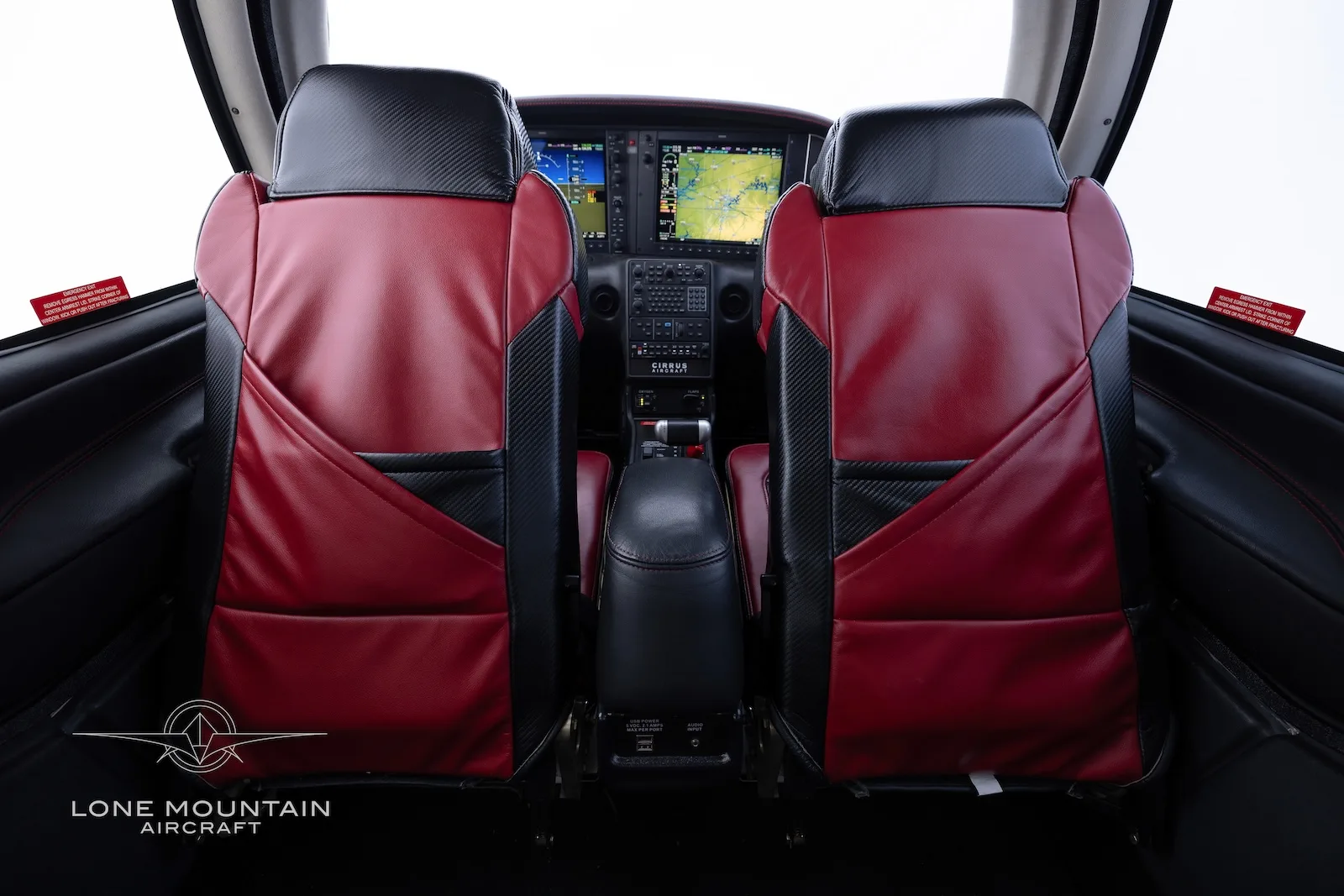 Cabin interior of a 2015 Cirrus SR22T G5 GTS.