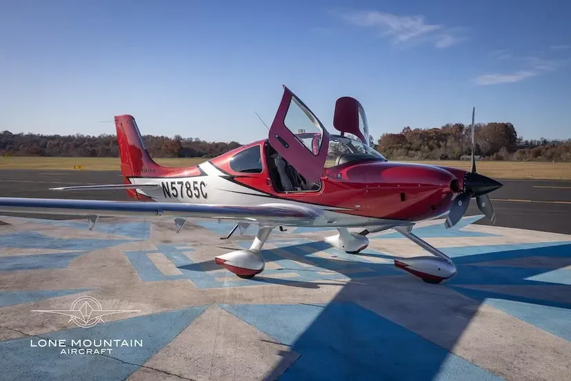 Exterior view of a 2022 Cirrus SR22T G6 GTS.