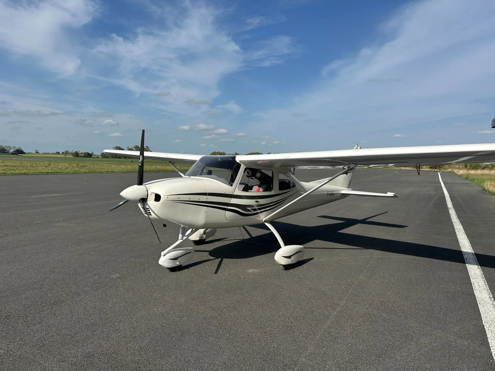 Skylane Airlony