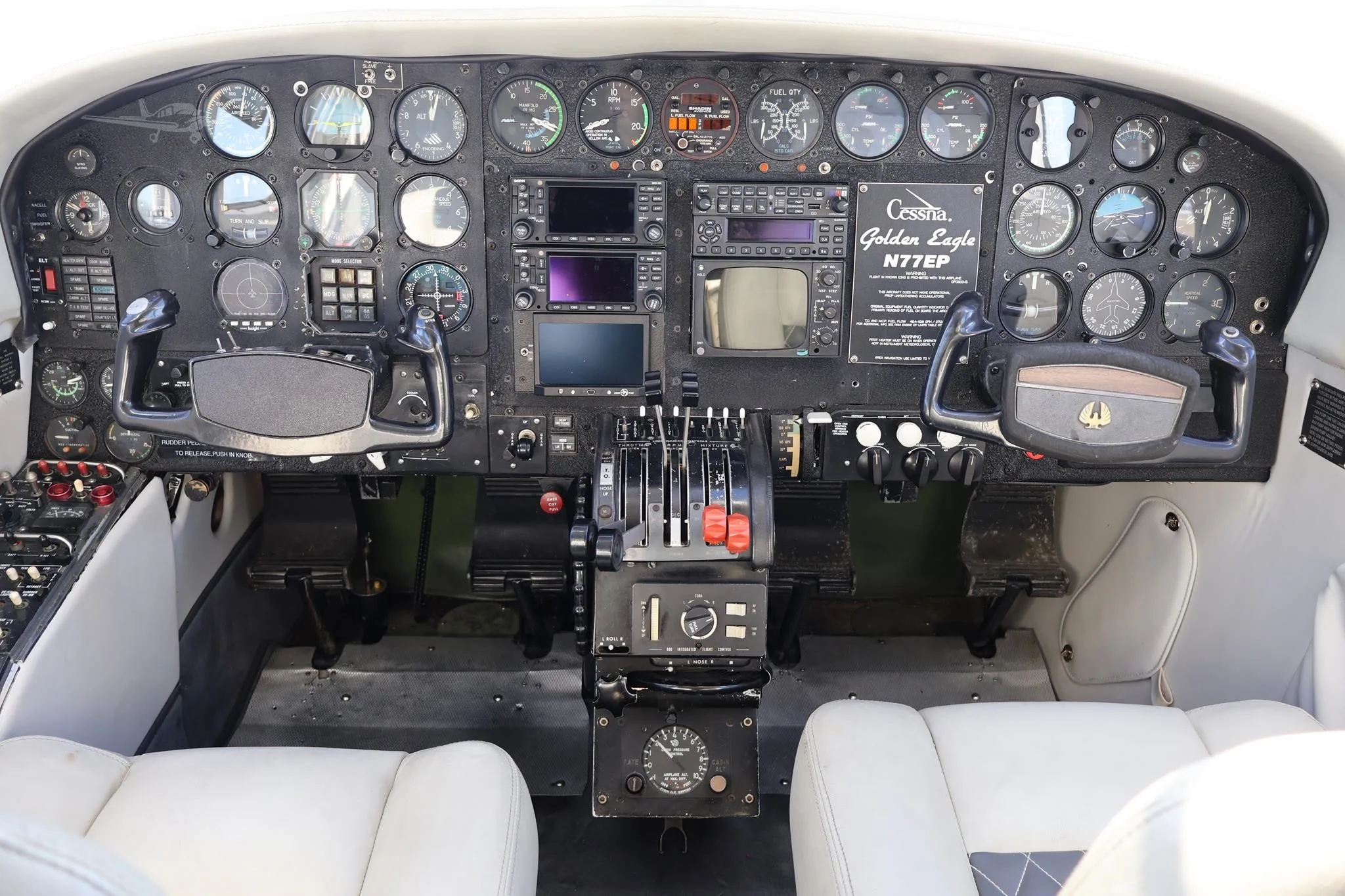 Cockpit and instrument panel of a 1973 CESSNA 421B.