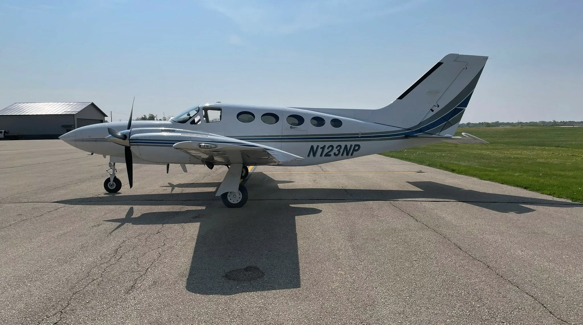 Exterior view of a 1978 Cessna 421 C.