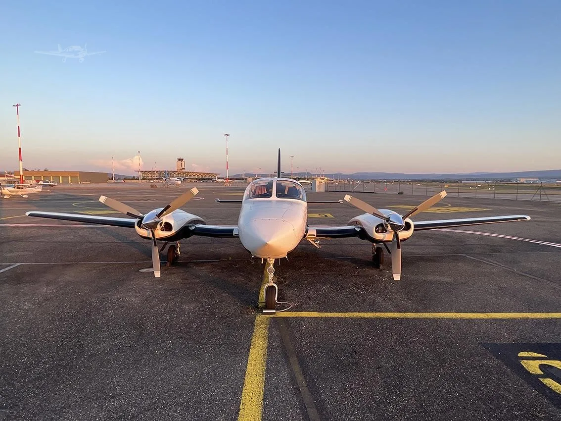Exterior view of a 1977 CESSNA 421C, N87PP.