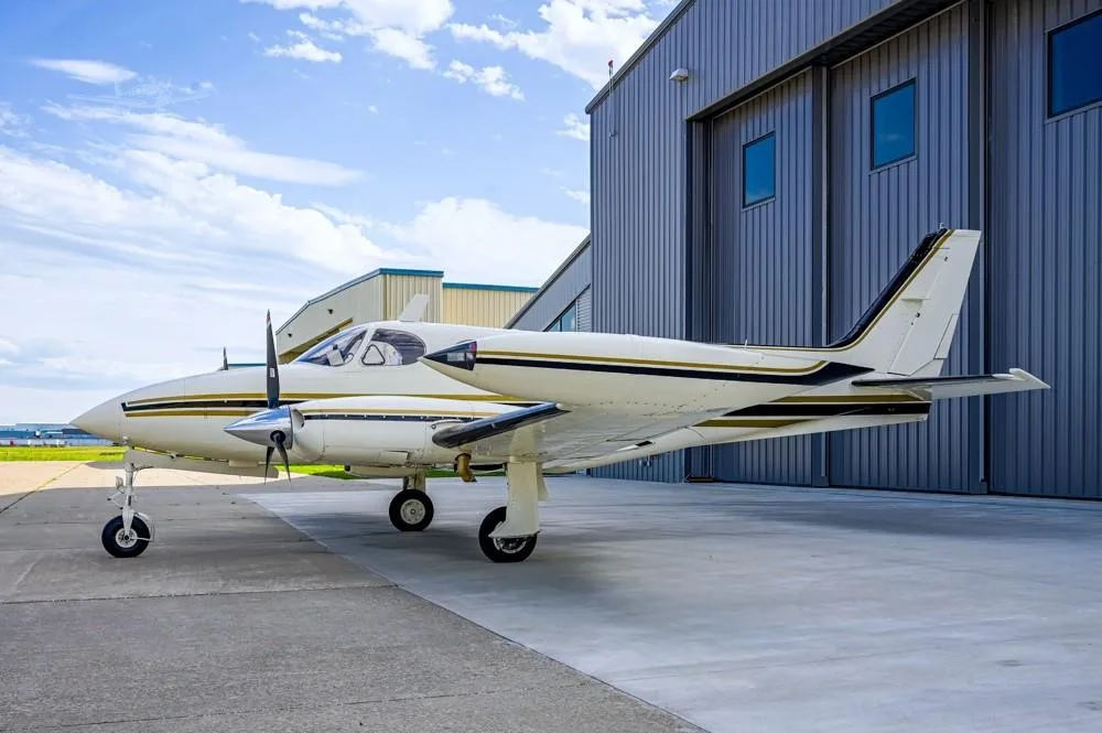 Exterior view of a 1977 CESSNA 340A, N32V.