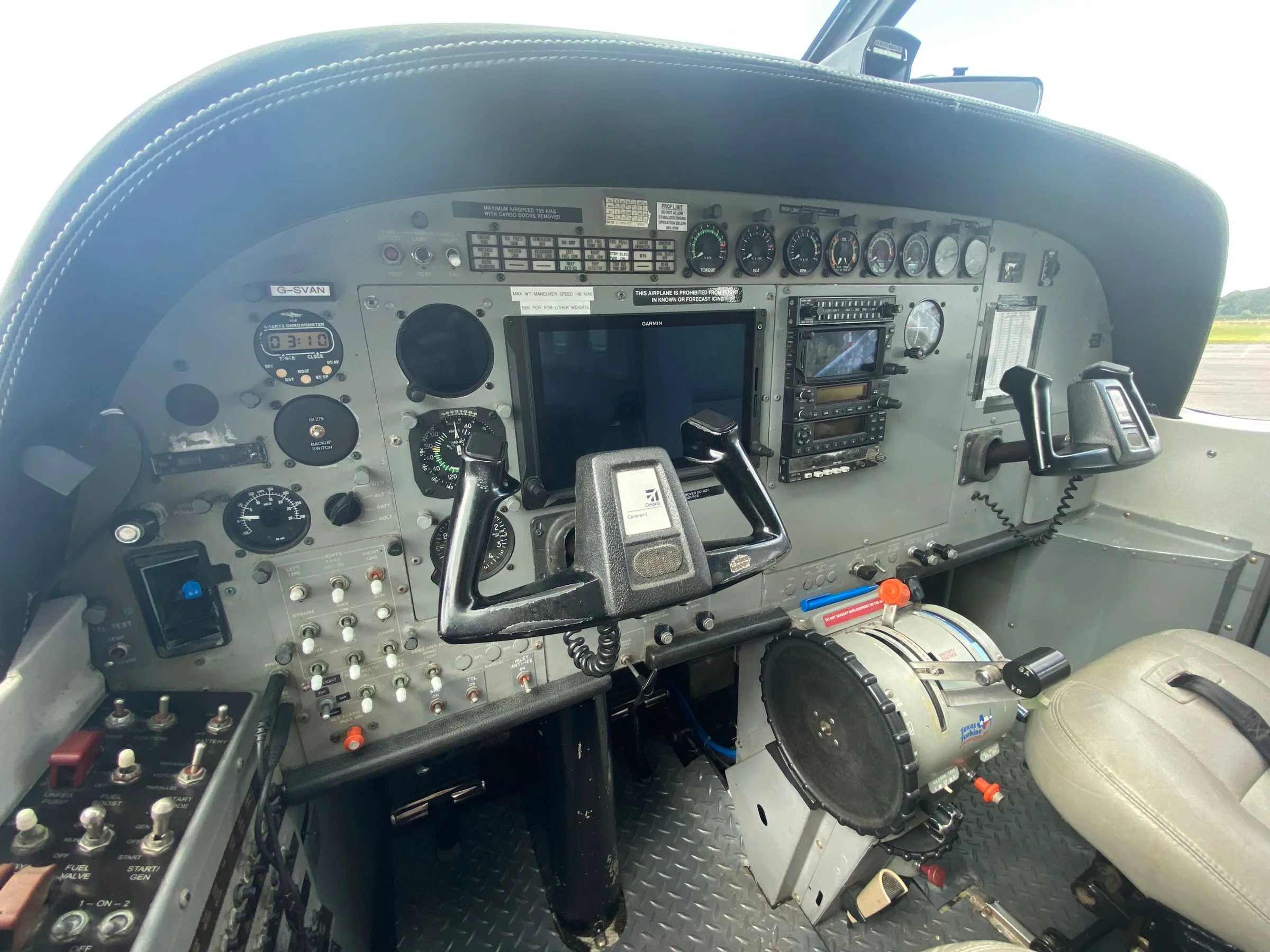 Cockpit and instrument panel of a 2002 Cessna 208 Supervan 900.