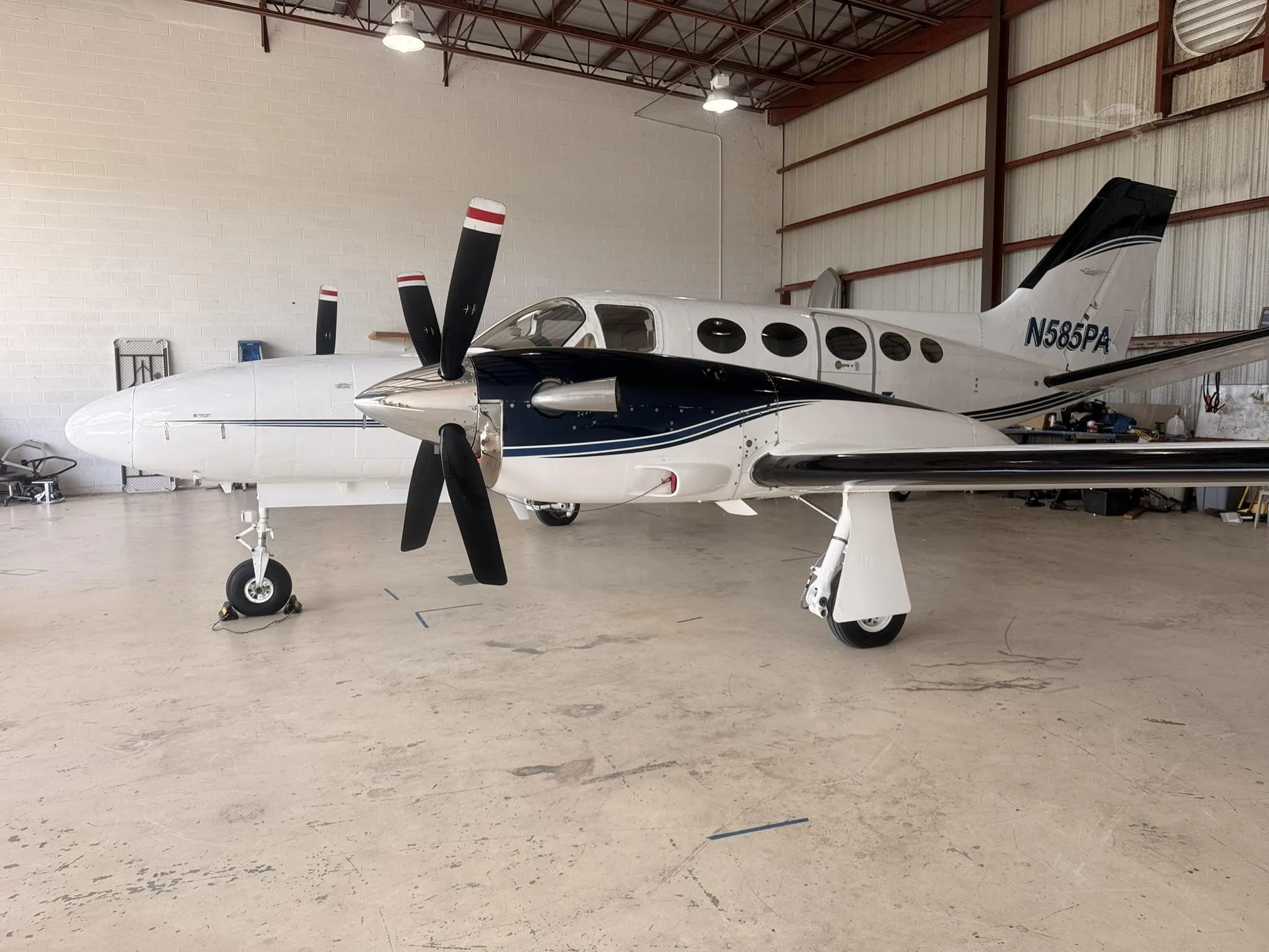 Exterior view of a 1981 CESSNA CONQUEST I, N585PA.