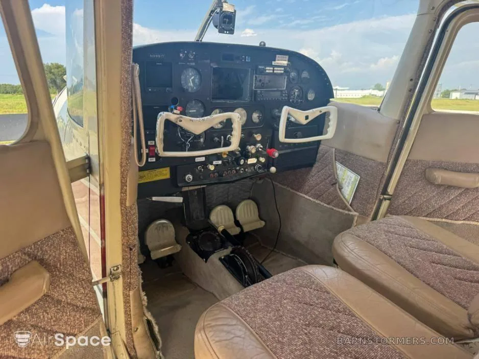 Cockpit and instrument panel of a 1961 Cessna 182D.