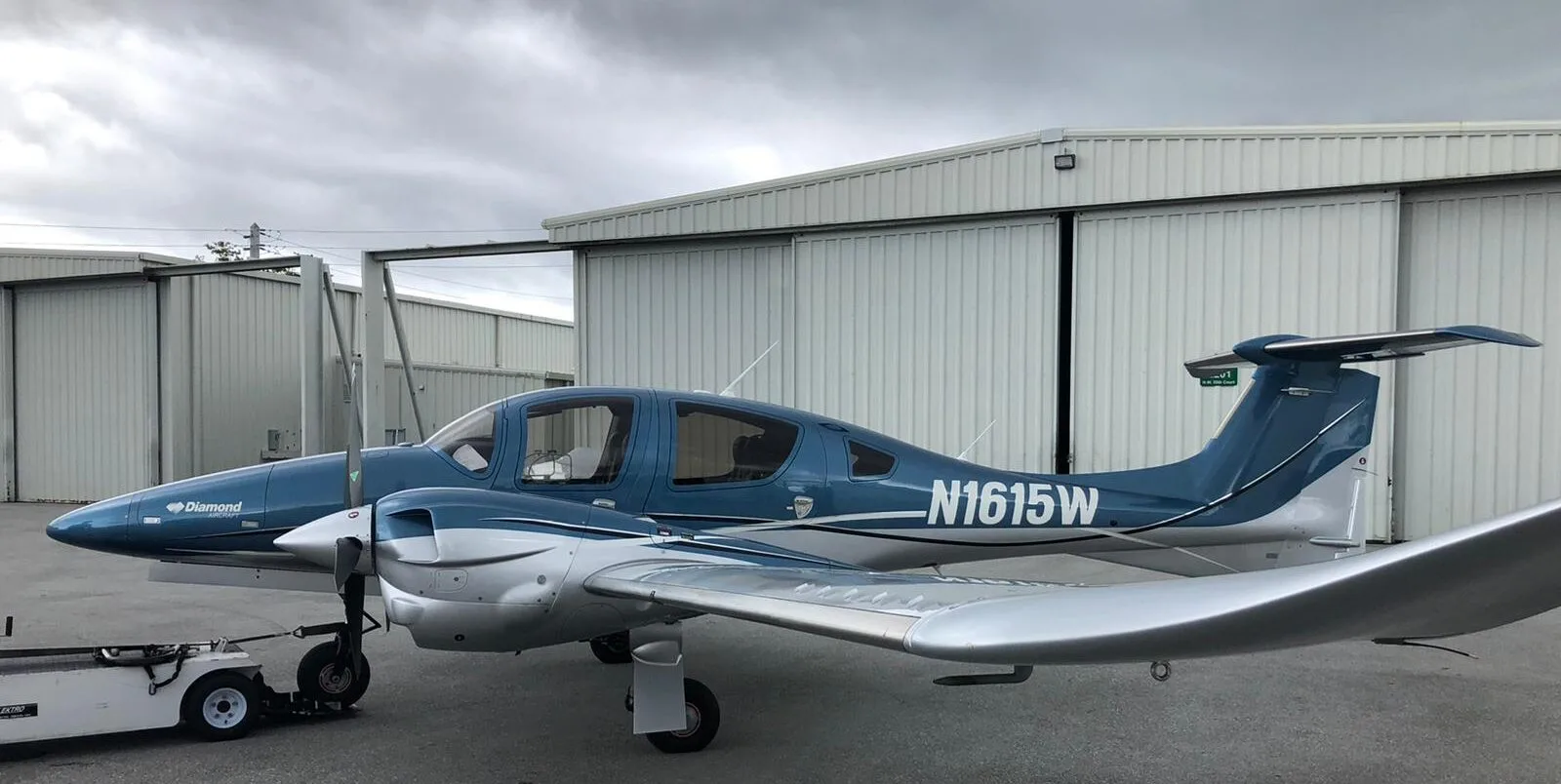 Cabin interior of a 2018 Diamond DA 62.