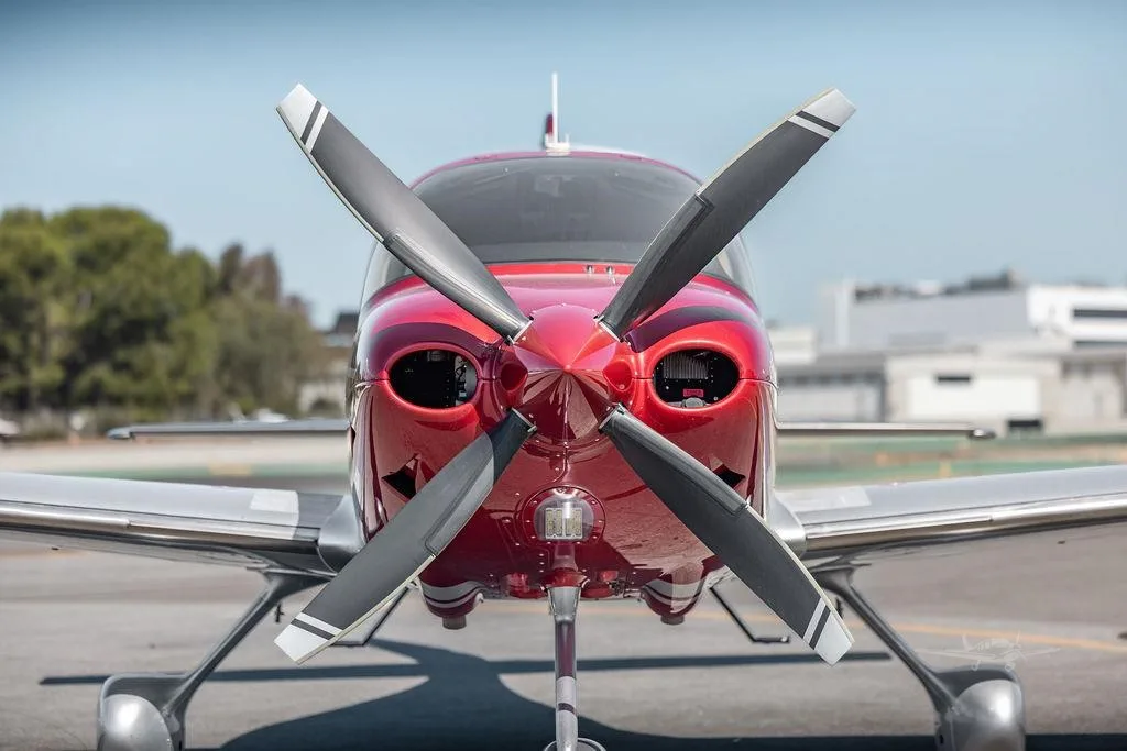 Marketing image of a 2026 CIRRUS SR22-G7+ TURBO GTS.