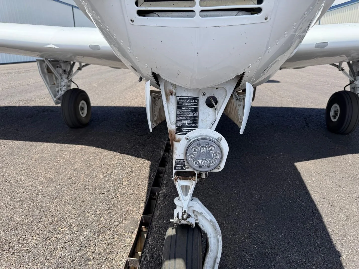 Exterior view of a 1989 BEECHCRAFT F33A BONANZA, N57GW.