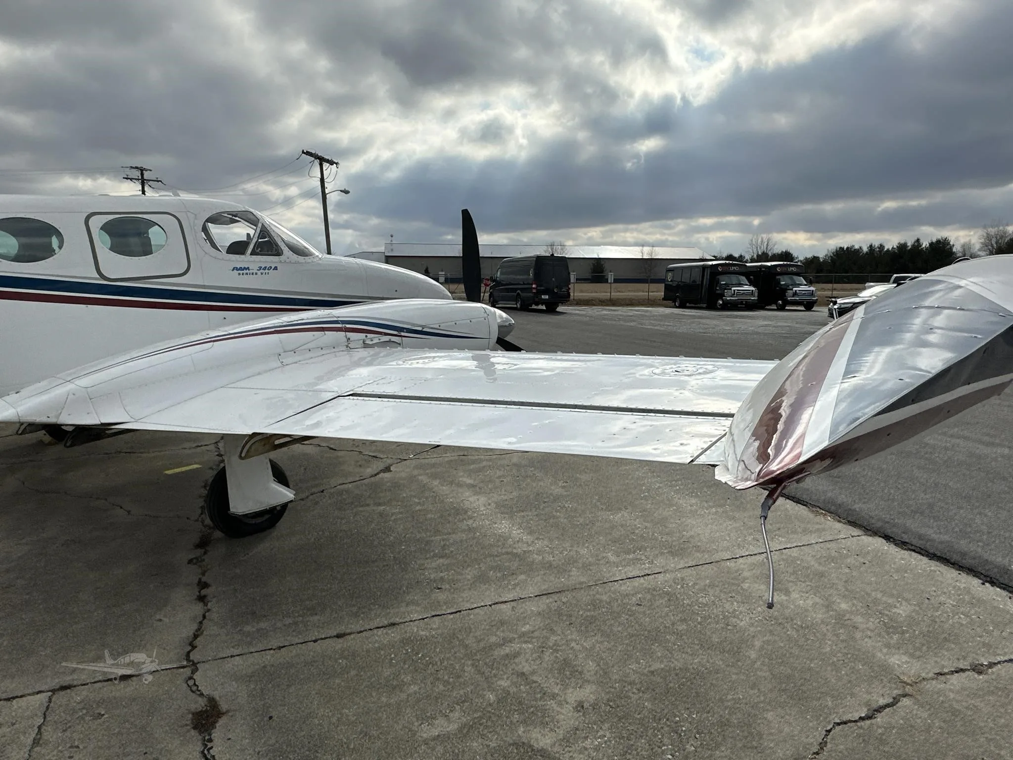 Exterior view of a 1981 CESSNA 340A, N341TV.