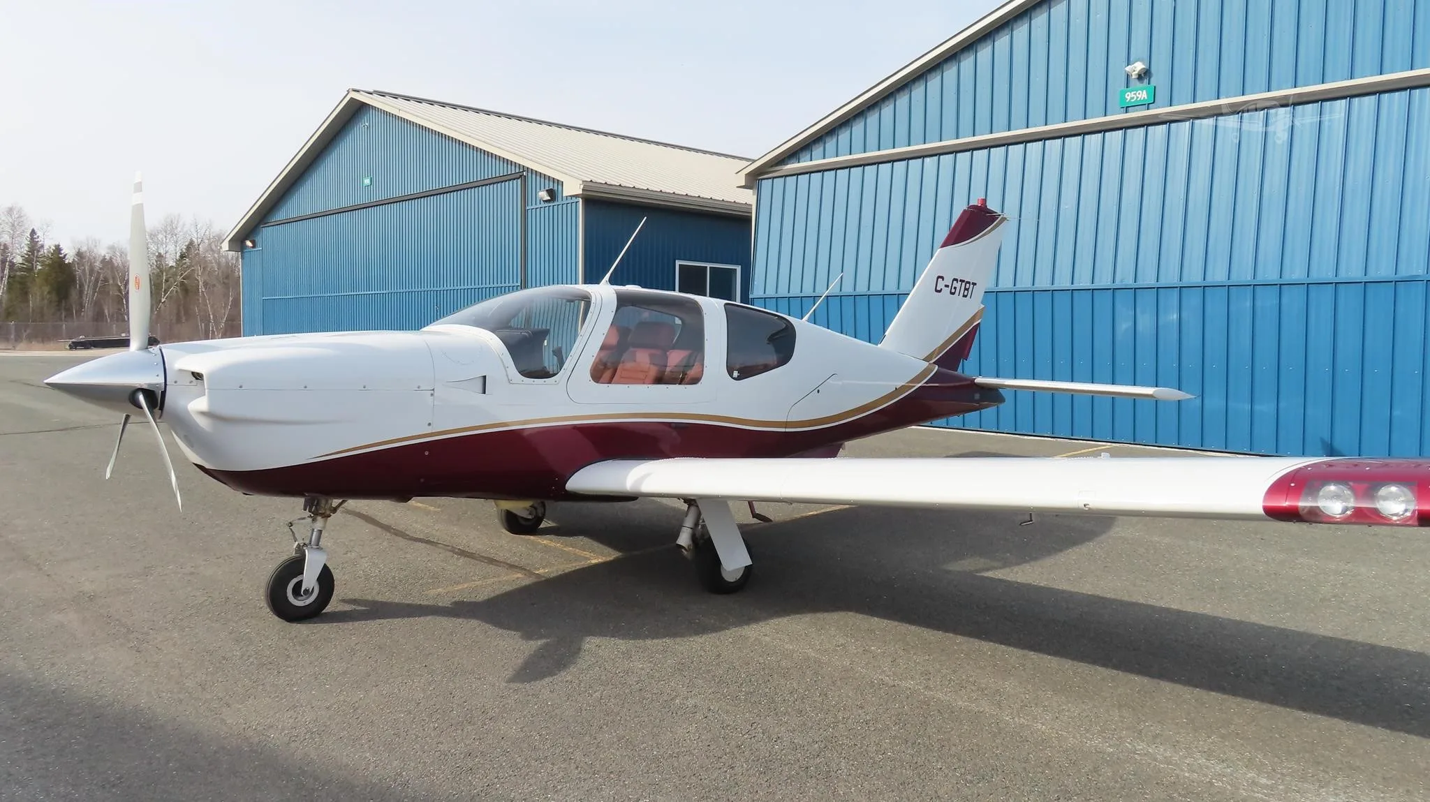 Exterior view of a 1989 SOCATA TB-20 TRINIDAD, C-GTBT.