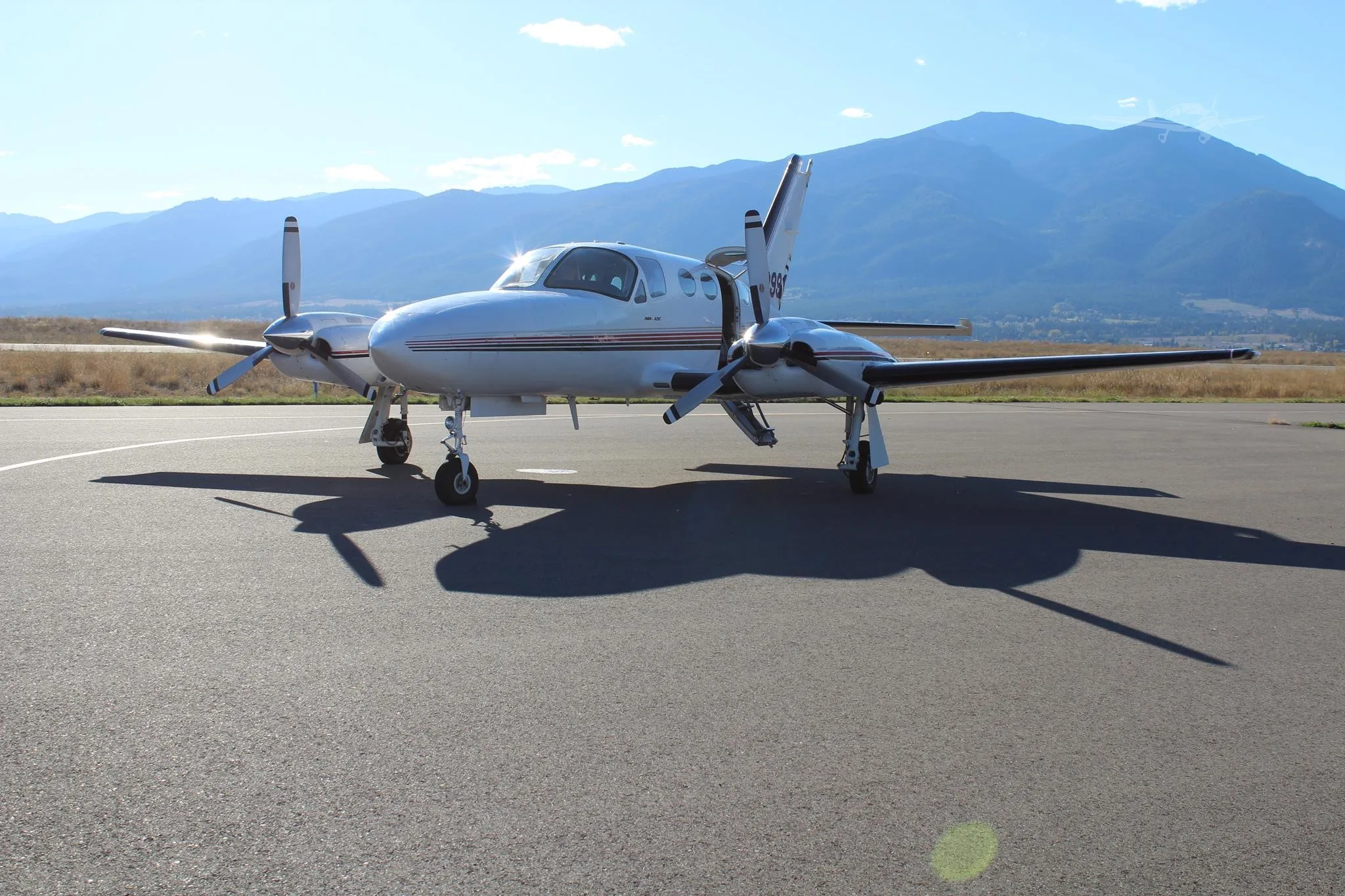 Exterior view of a 1980 CESSNA 421C, N299GB.