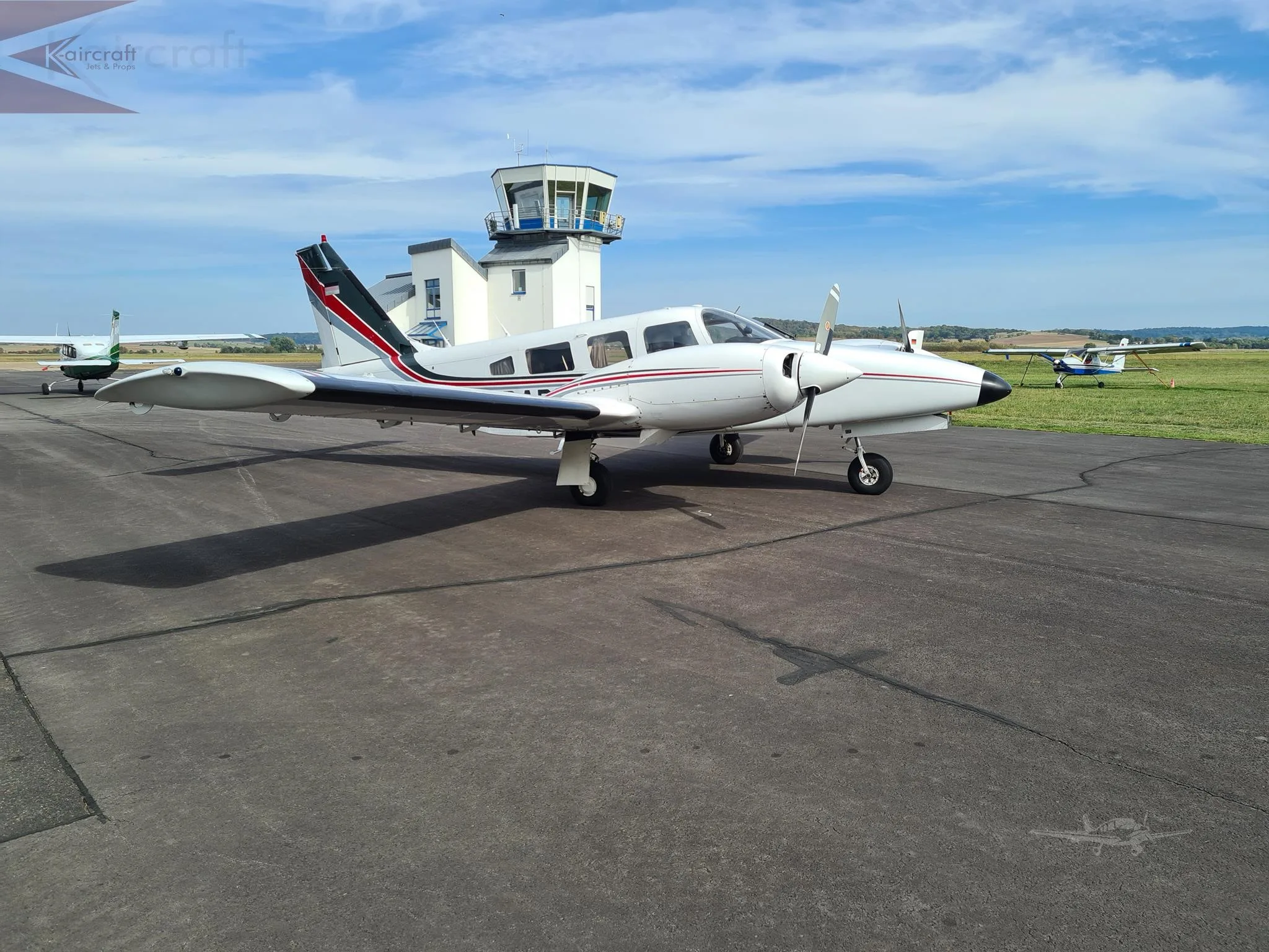 Exterior view of a 1978 PIPER SENECA II, D-GARE.