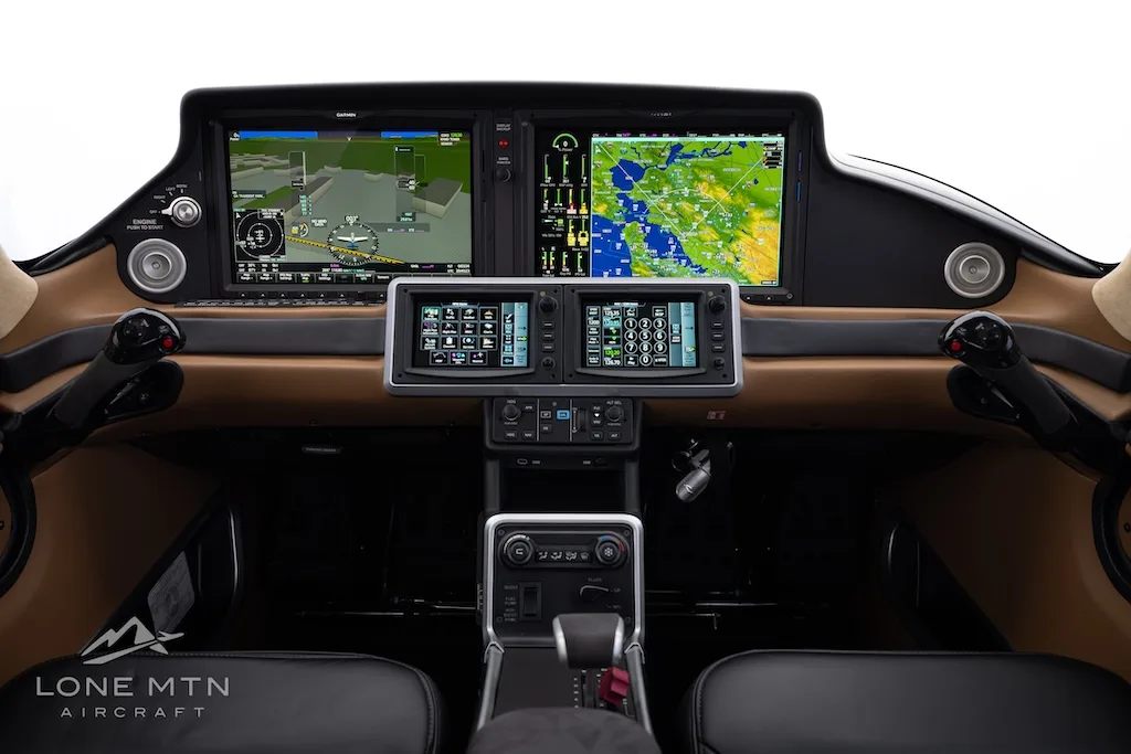 Cockpit and instrument panel of a 2025 Cirrus SR22T G7.