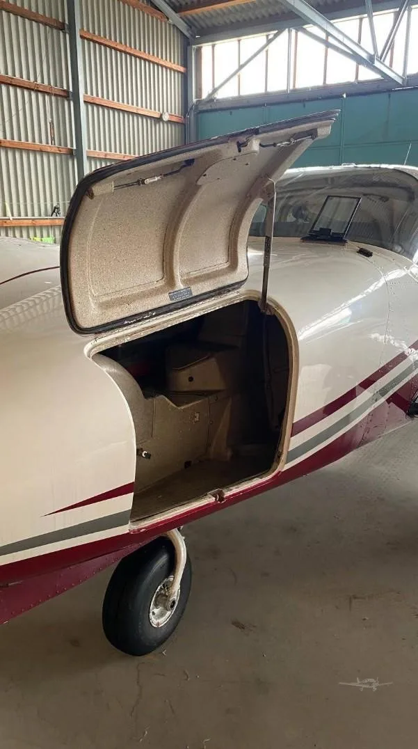 Cabin interior of a 1984 PIPER SENECA III.