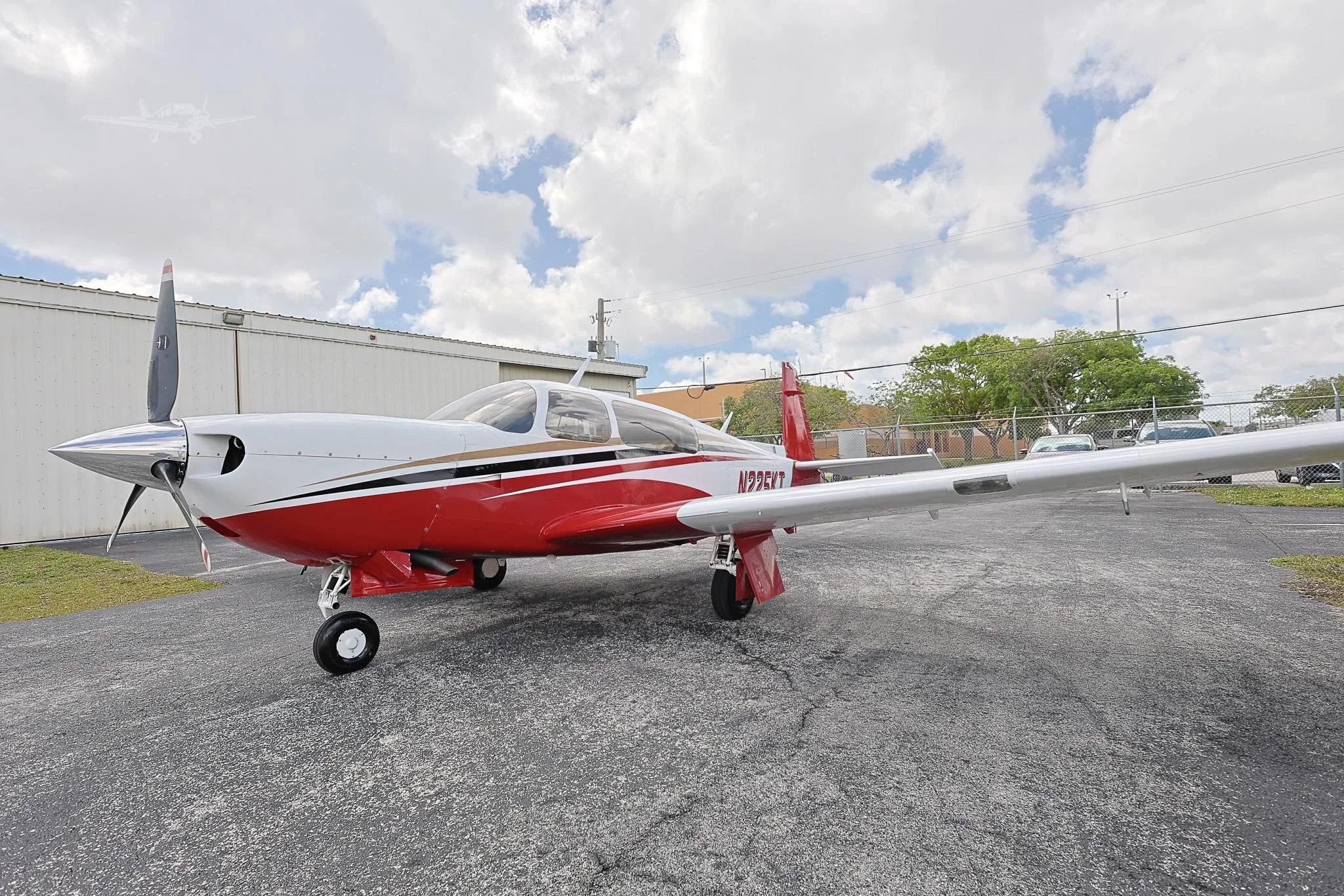 Exterior view of a 1993 MOONEY M20M TLS, N225KT.