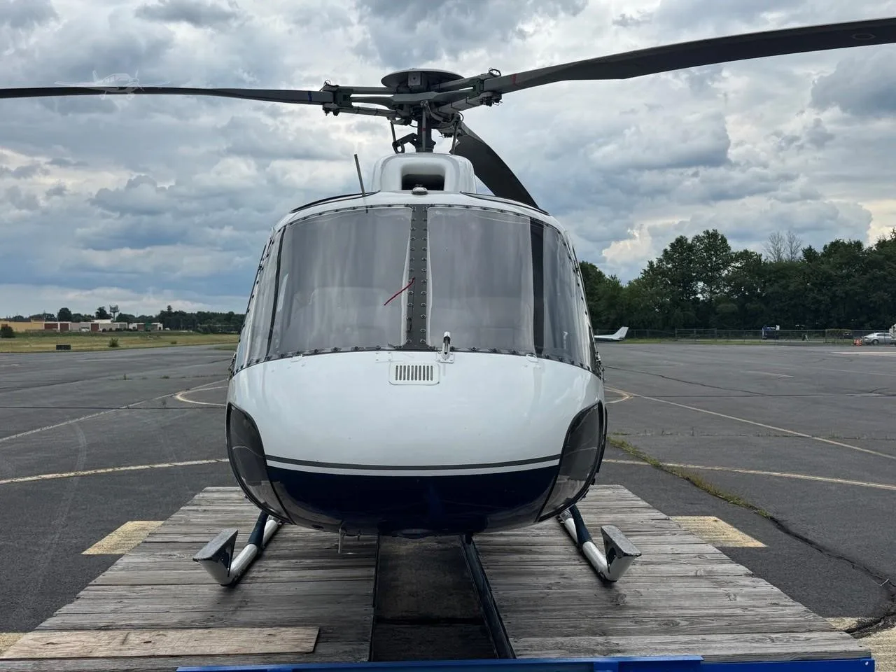 Exterior view of a 1982 AEROSPATIALE AS355F1.