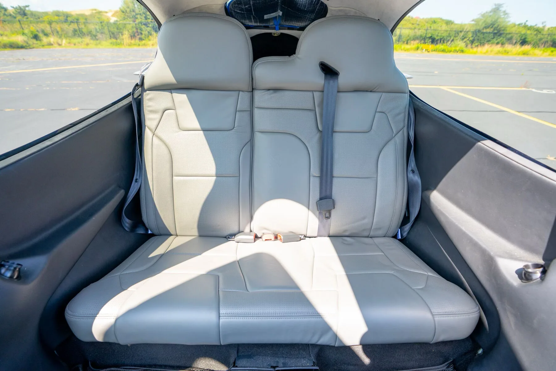 Cabin interior of a 2017 Cirrus SR22-G6 GTS.