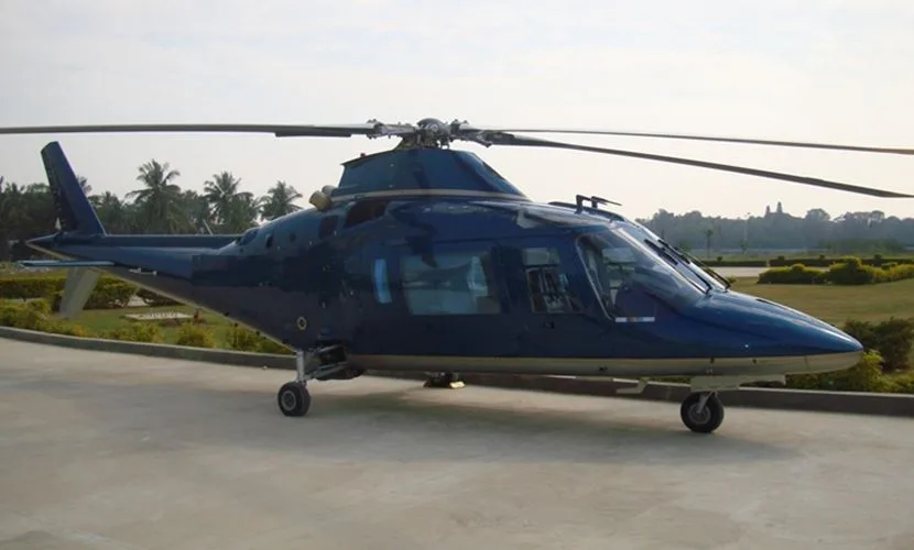 Exterior view of a Helicopter, VT-OSE.