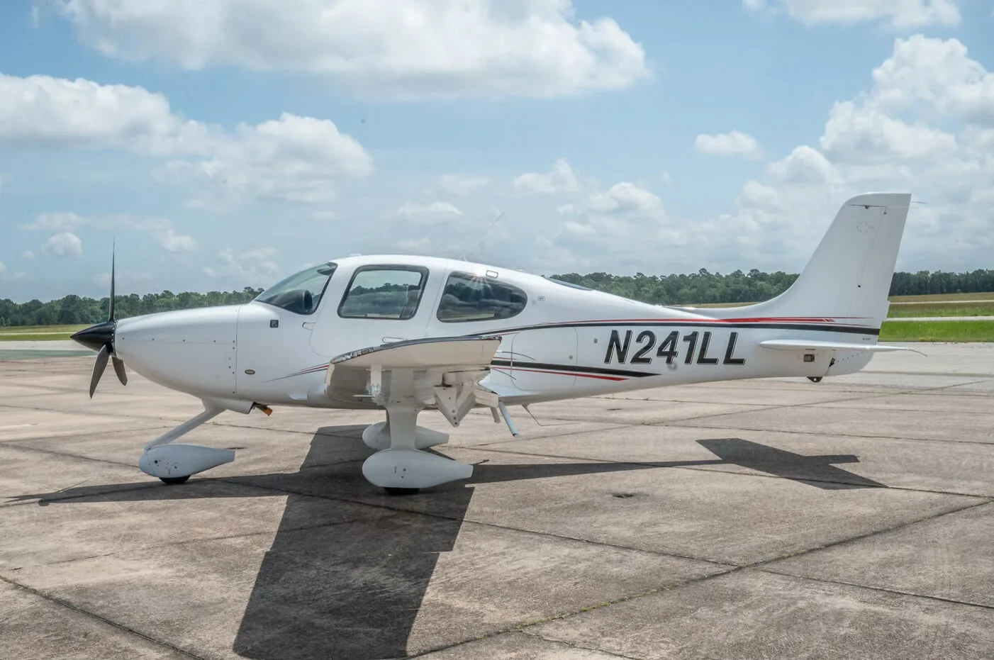Exterior view of a 2021 Cirrus SR20-G6, N241LL.