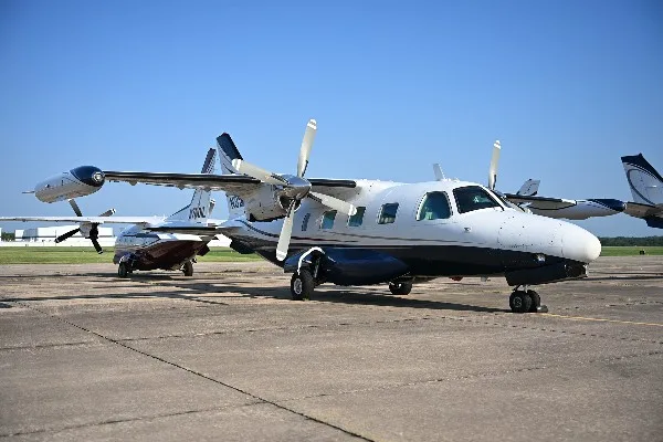 Exterior view of a 1981 Mitsubishi Marquise MU-2, B-60.