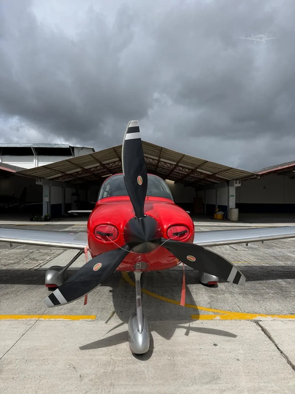 Exterior view of a 2020 CIRRUS SR22-G6 TURBO, N265JC.