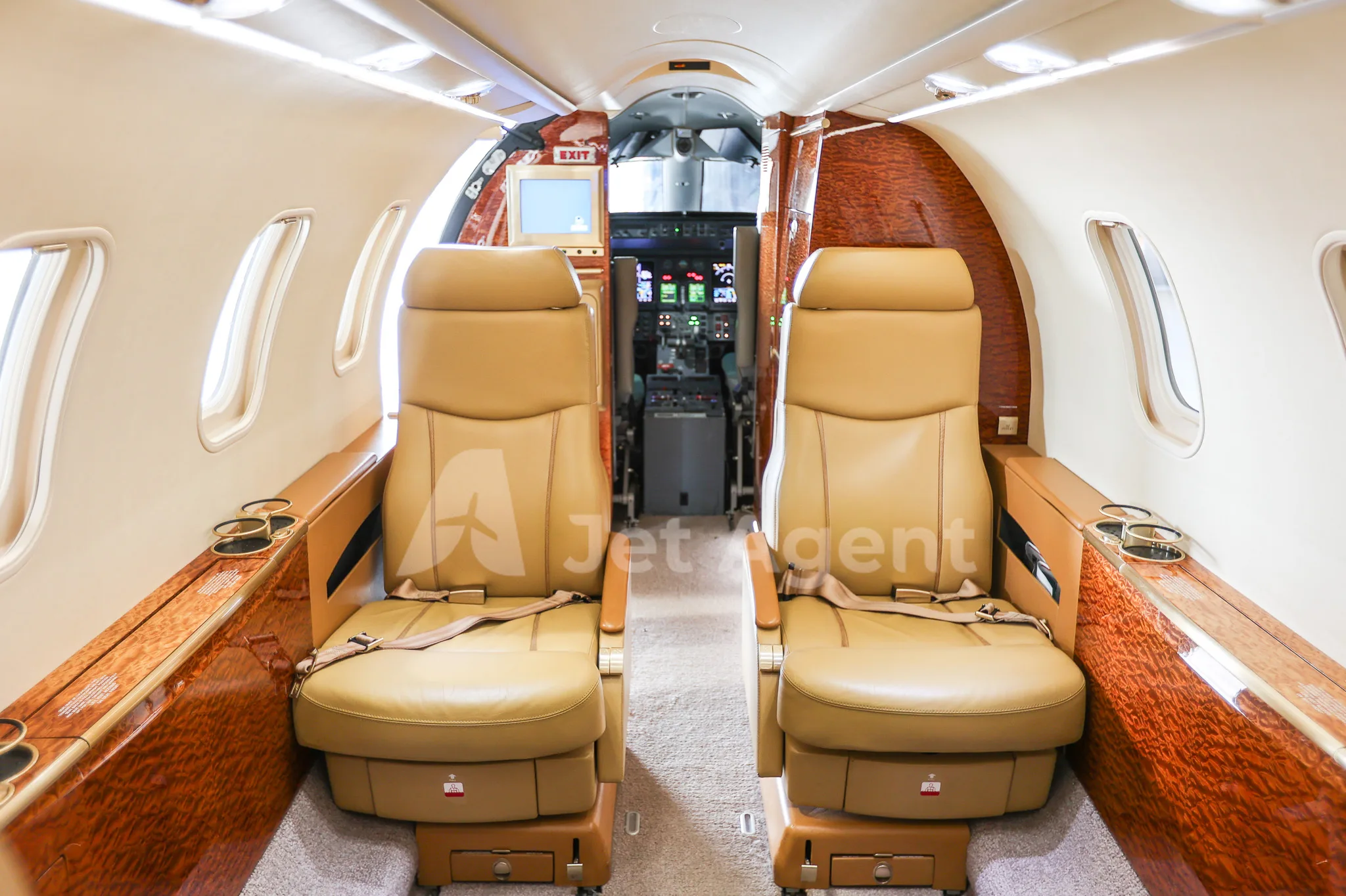 Cabin interior of a 2004 Bombardier learjet 40xr.