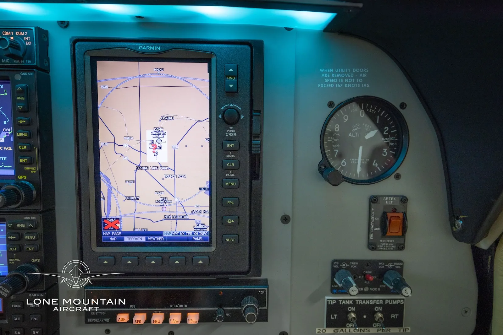 Avionics suite of a 1998 Beechcraft A36 Bonanza.