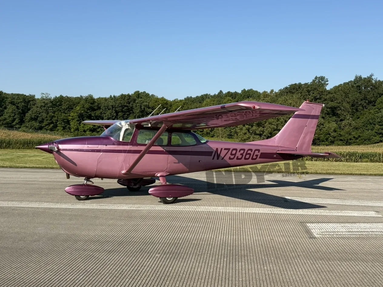 Exterior view of a 1970 Cessna 172L, N7936G.