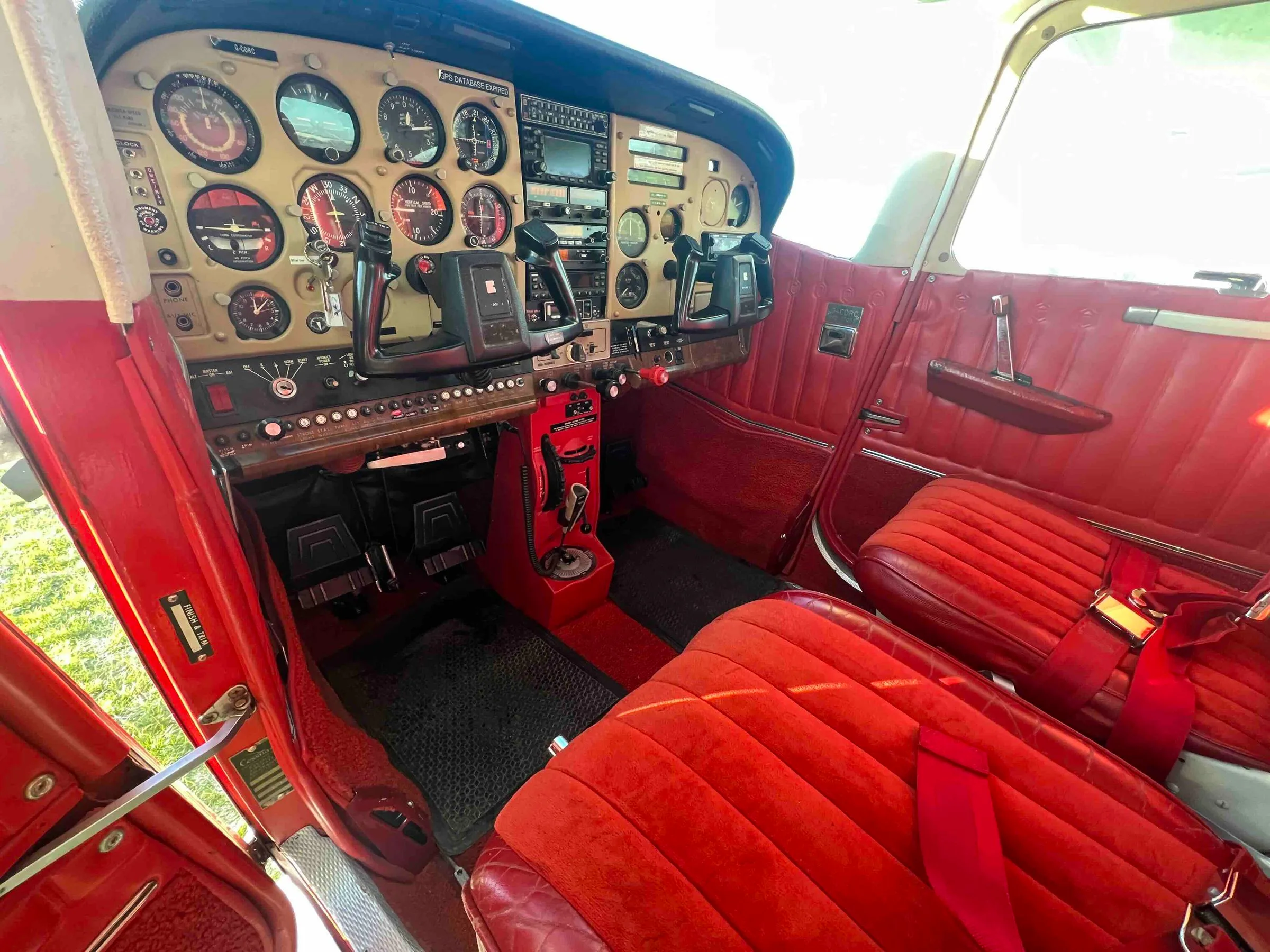 Cockpit and instrument panel of a 1979 Cessna 182Q Skylane.