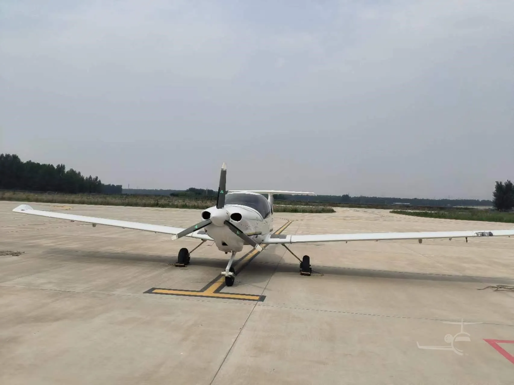 B-10QQ - 2017 Diamond DA40 D