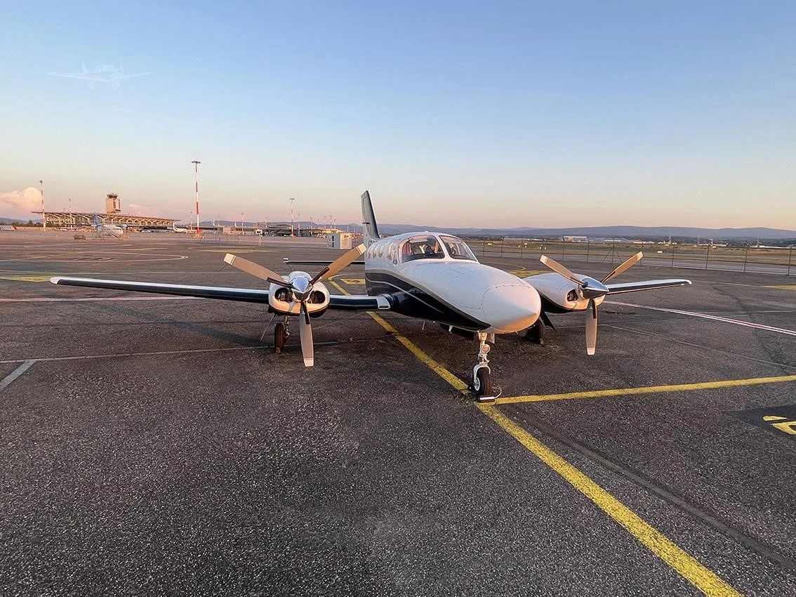 Exterior view of a 1977 CESSNA 421C, N87PP.