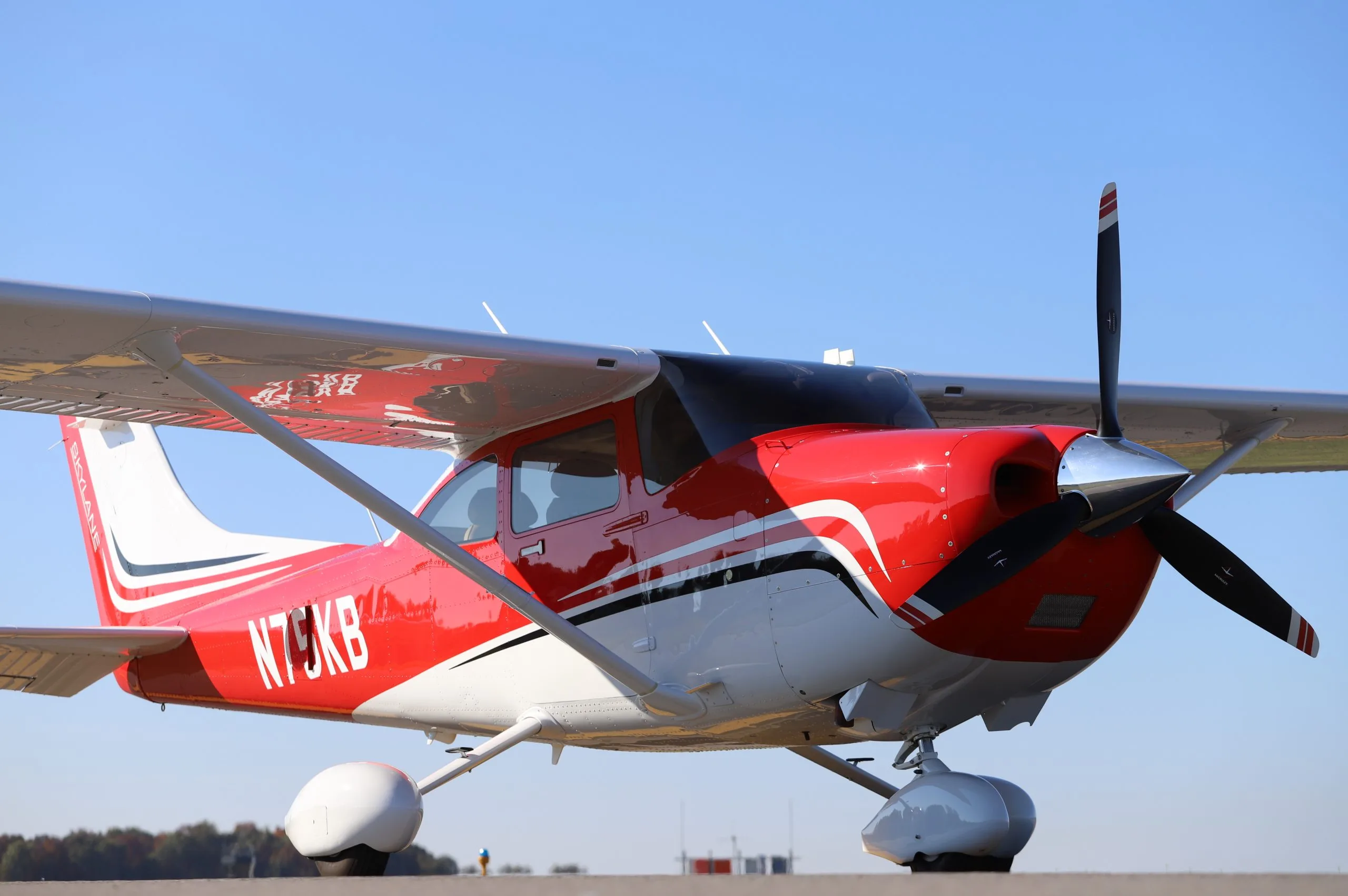 Marketing image of a 2022 Cessna 182T SKYLANE.