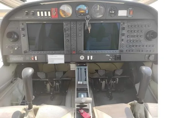 Cockpit and instrument panel of a 2017 DIAMOND DA40 D.