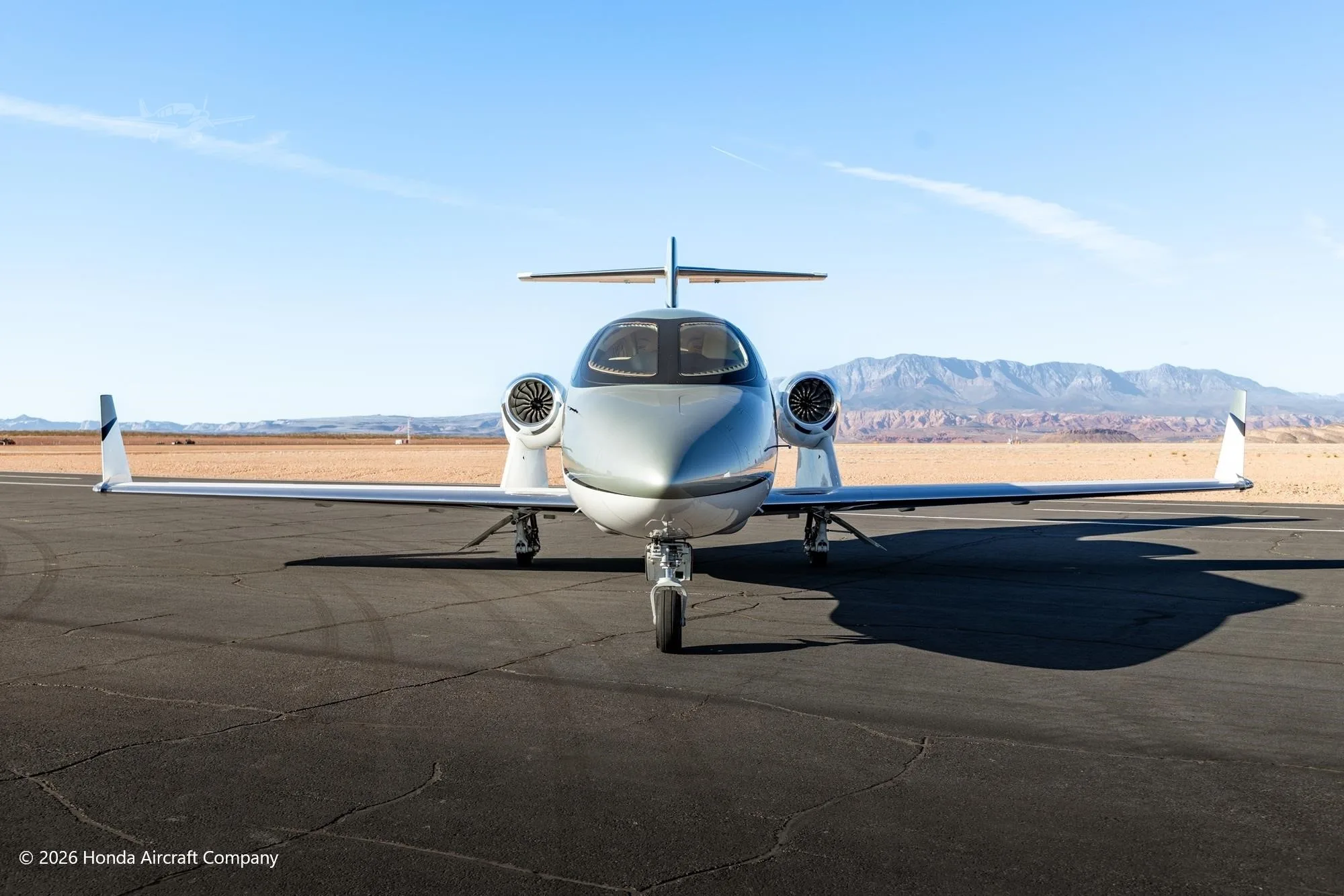 Exterior view of a 2019 HONDA JET ELITE S, N297SF.