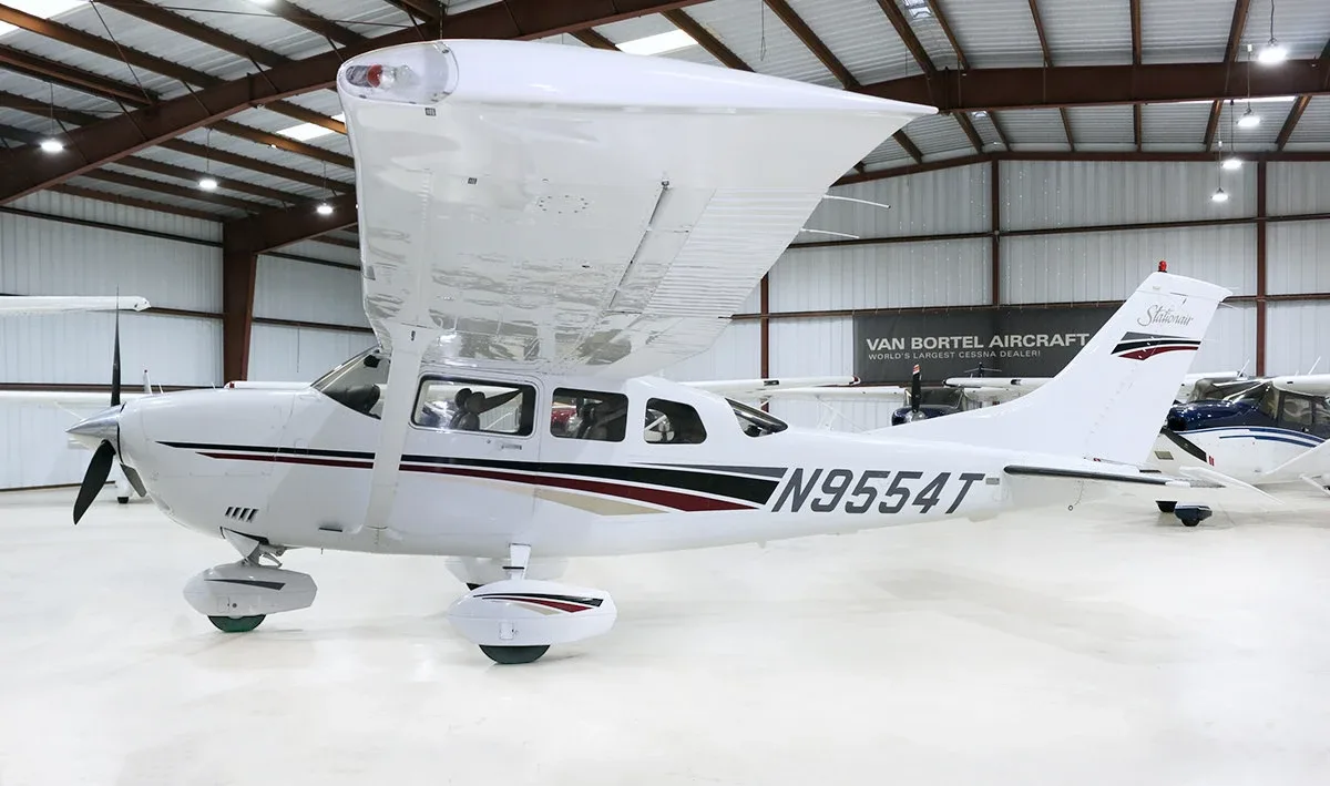 Exterior view of a Cessna Piston 206, G-BMOF.