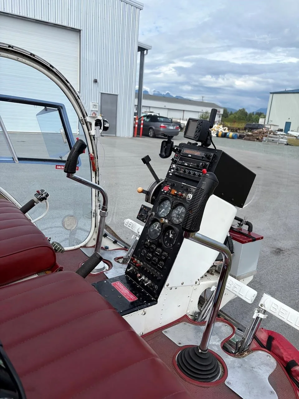 Cockpit and instrument panel of a 1969 BELL 47G-3B-2.
