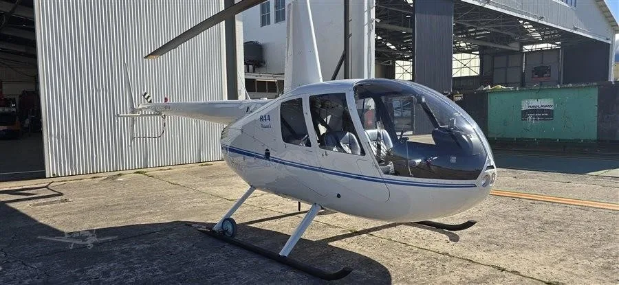 Exterior view of a 2010 ROBINSON R44 RAVEN I.