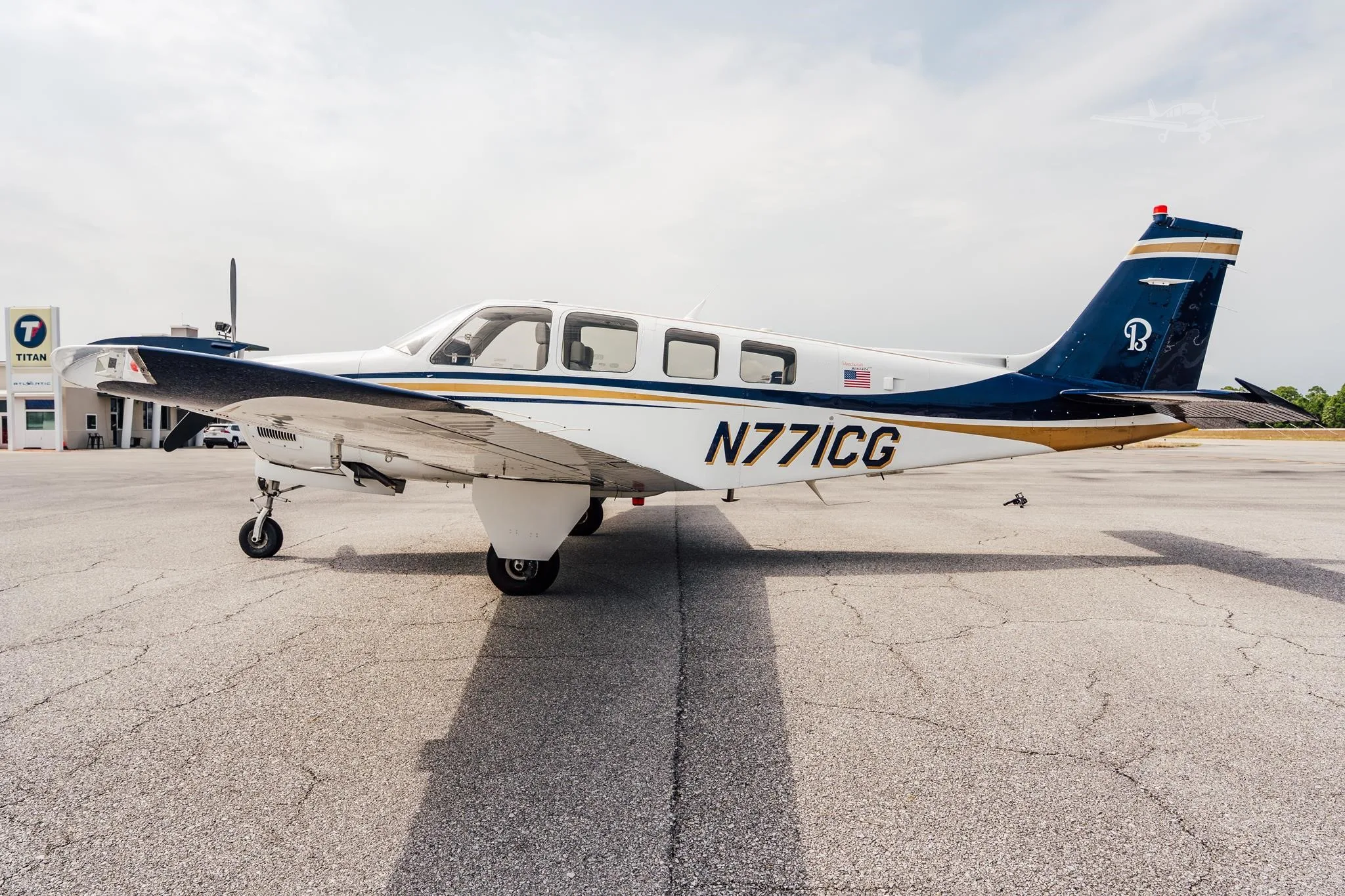 Exterior view of a 2006 BEECHCRAFT G36 BONANZA, N771CG.