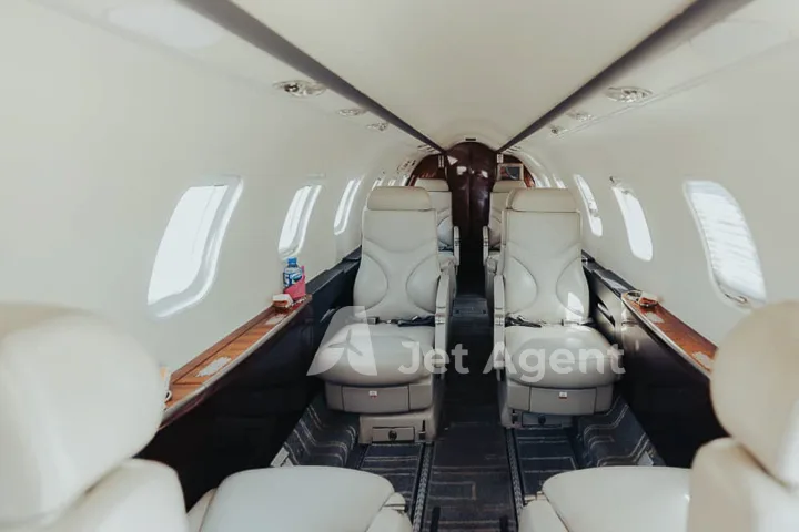 Cabin interior of a 2008 Bombardier learjet 45xr.