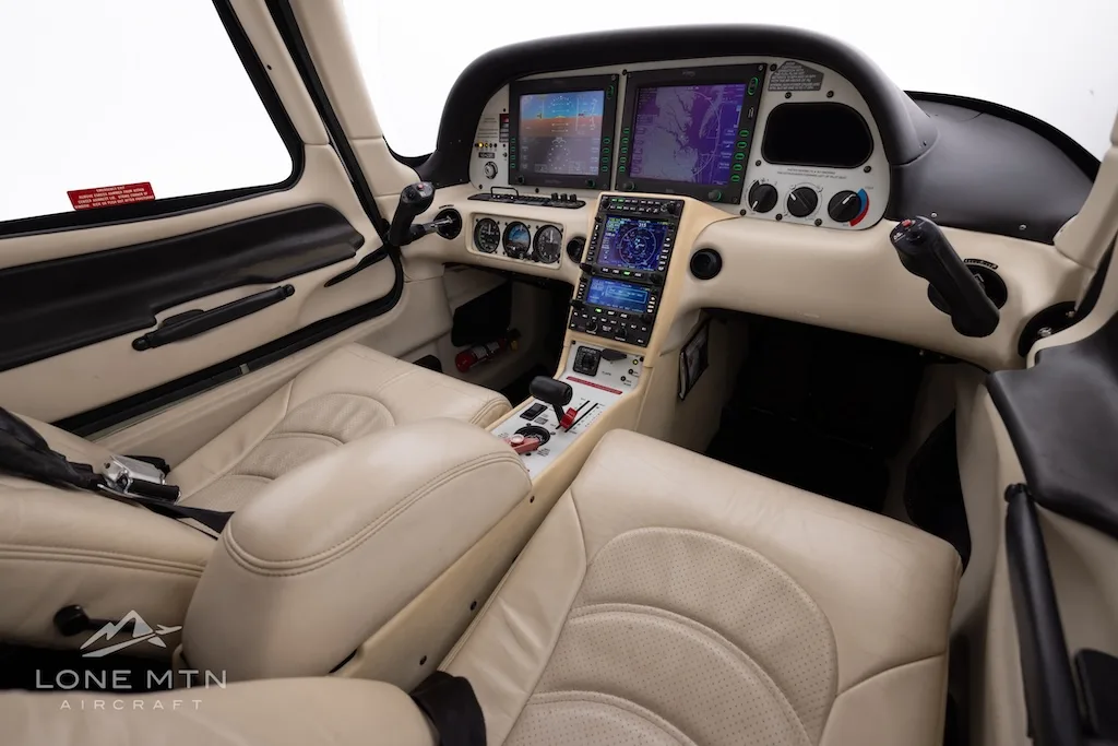 Cabin interior of a 2006 Cirrus SR22 G2 TURBO GTS.
