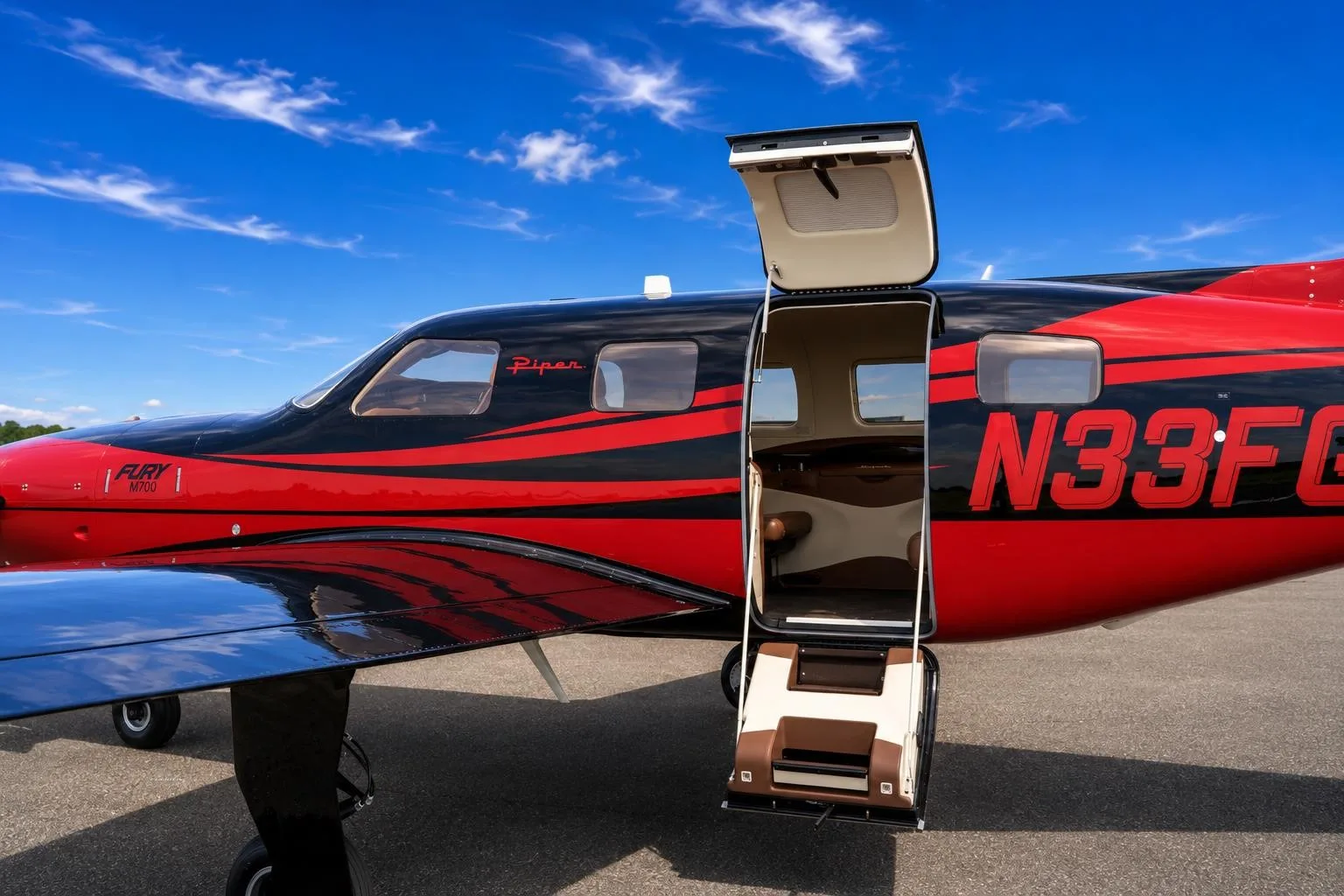 Exterior view of a 2026 PIPER M700, N33FG.