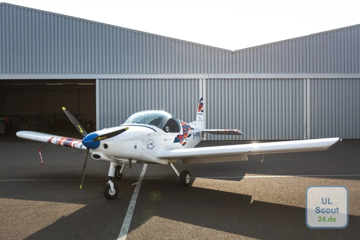 Exterior view of a 1997 Aeropro Eurofox, D-MWBB.