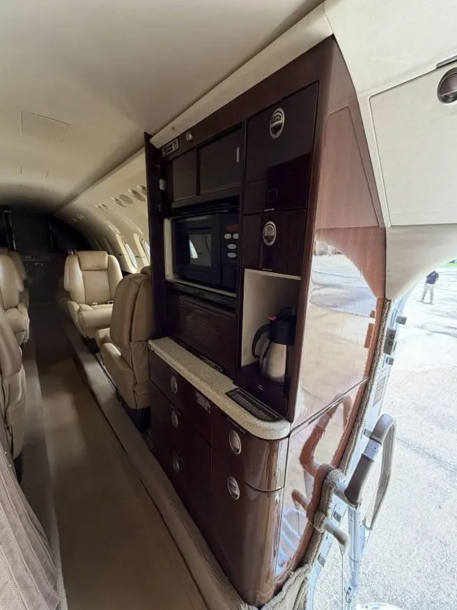 Cabin interior of a 2005 HAWKER 800XPI.